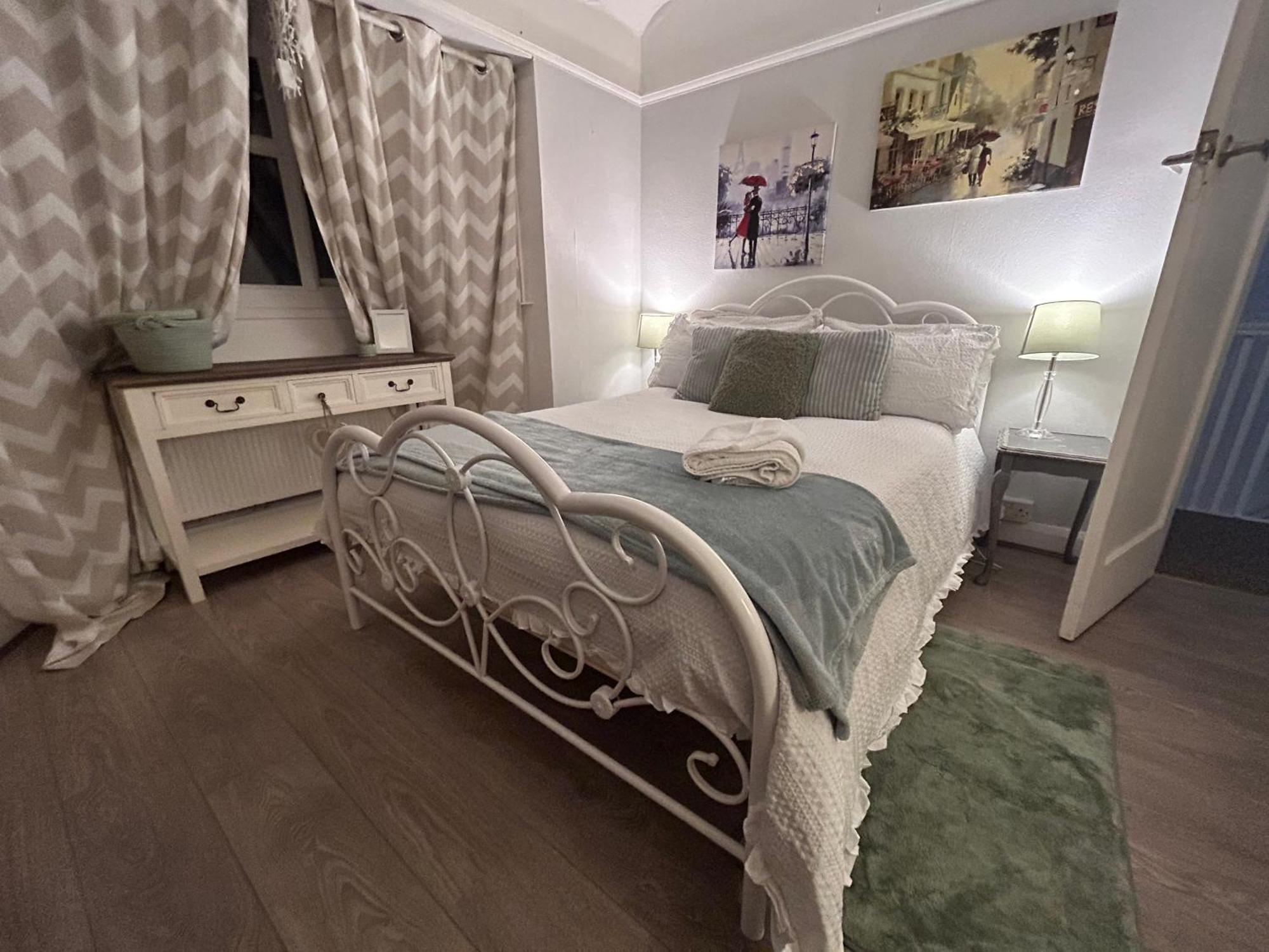 Апартаменты Redditch Rest Near Town Centre & Transport Links Экстерьер фото