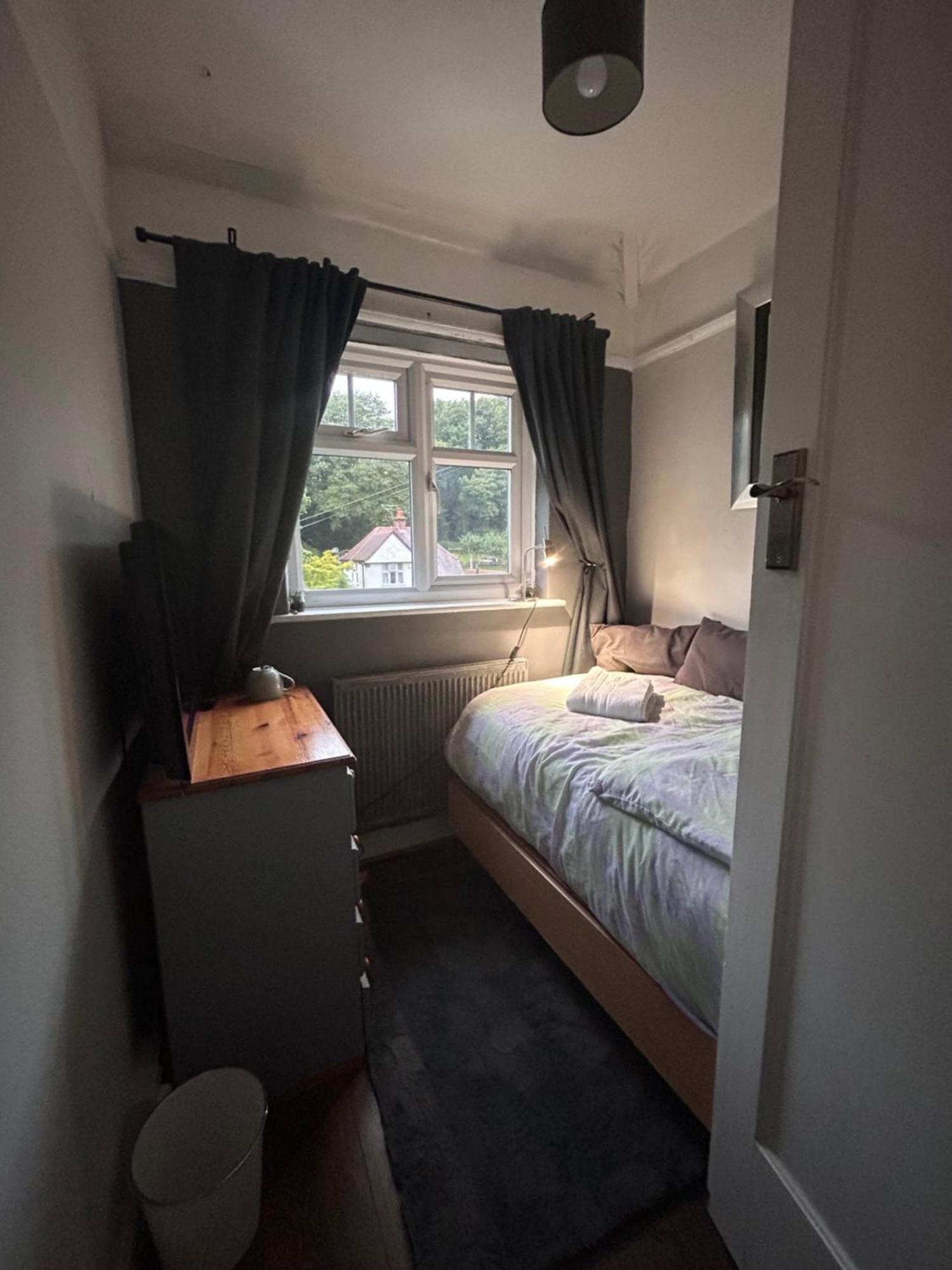 Апартаменты Redditch Rest Near Town Centre & Transport Links Экстерьер фото