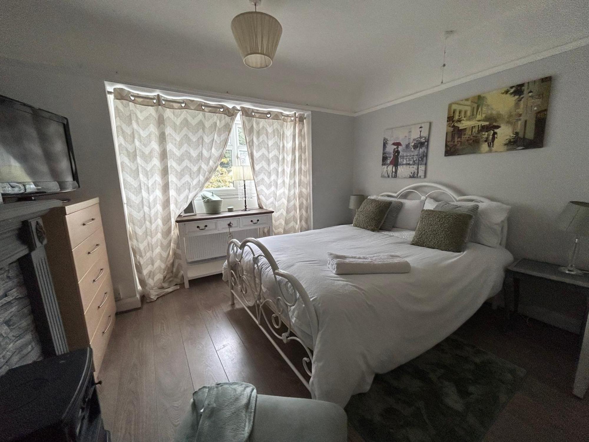 Апартаменты Redditch Rest Near Town Centre & Transport Links Экстерьер фото