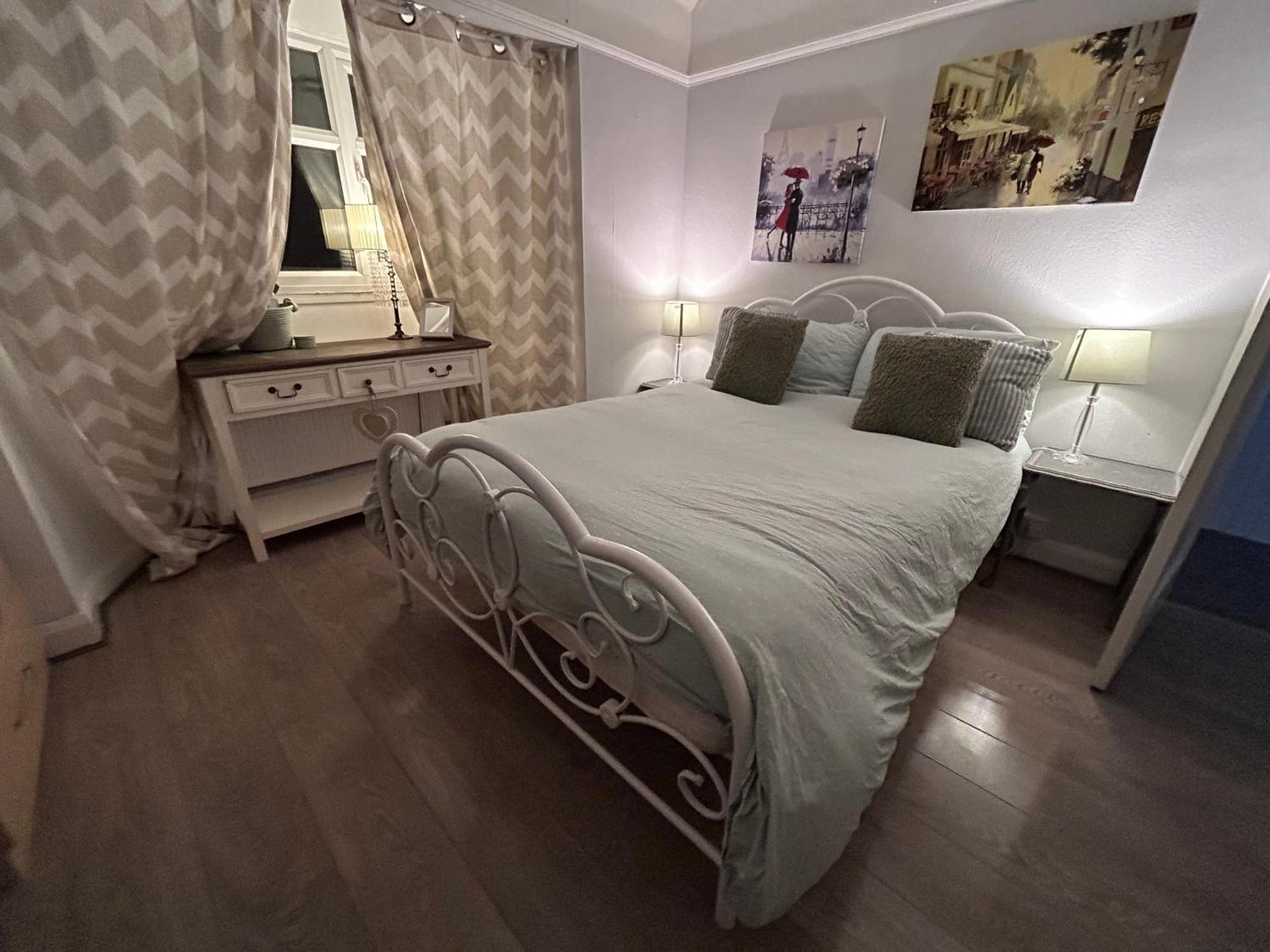 Апартаменты Redditch Rest Near Town Centre & Transport Links Экстерьер фото